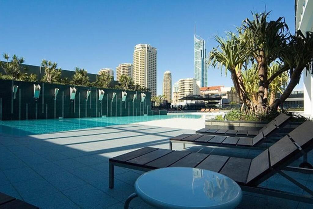 Circle On Cavill Riverview * Gold Coast